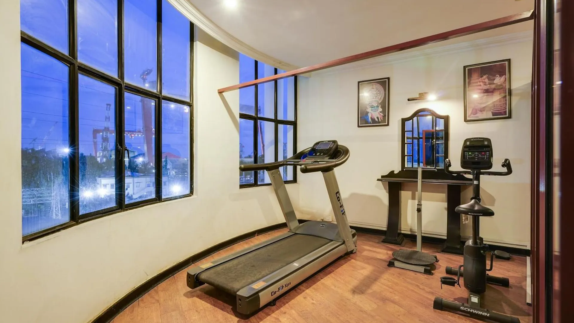Hotel Palette Mg Road Ernakulam Kochi