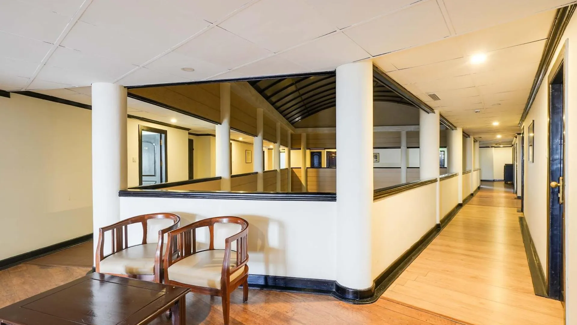 Hotel Palette Mg Road Ernakulam Kochi