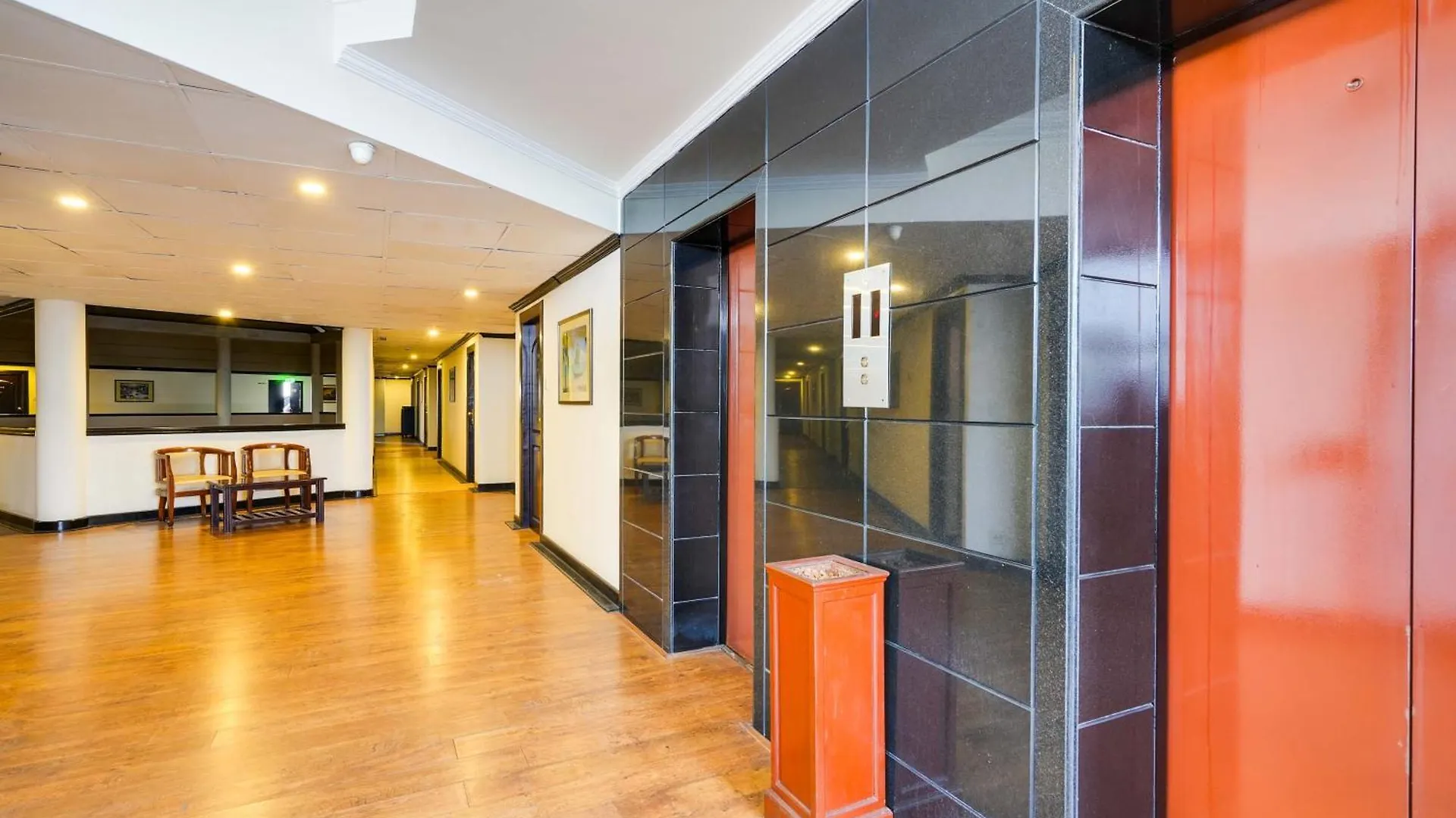 Hotel Palette Mg Road Ernakulam Kochi Indie