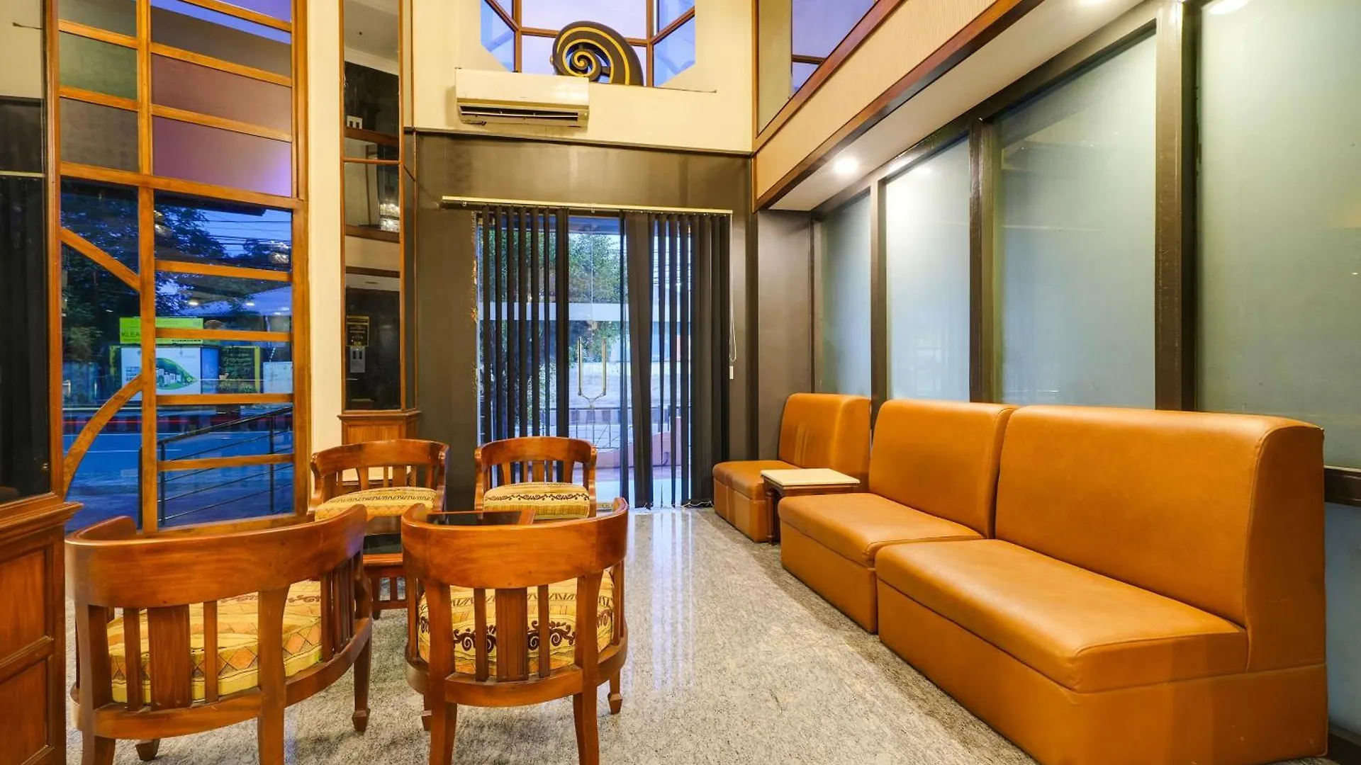 Hotel Palette Mg Road Ernakulam Kochi